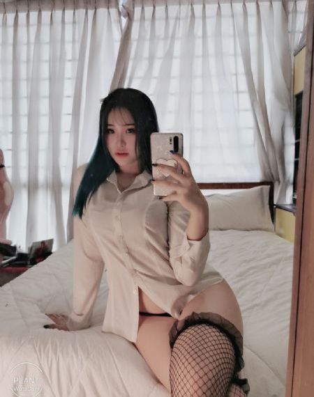 年轻漂亮女朋友4