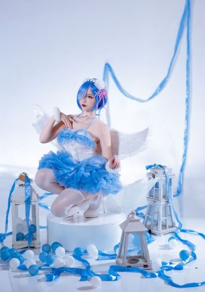 天降的女子从二楼掉下来了第九集