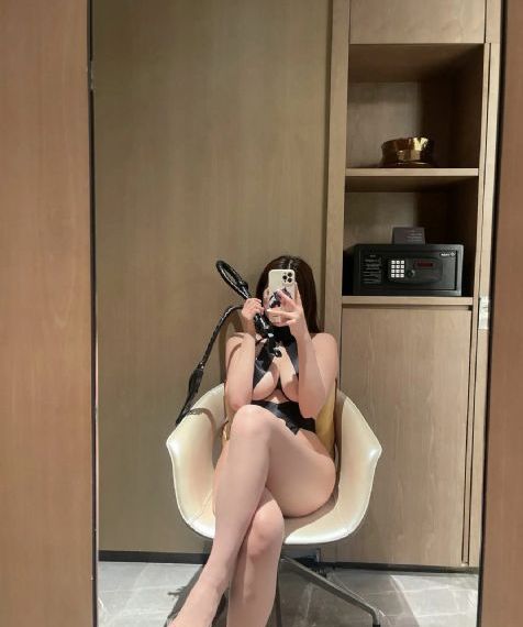 女同学3