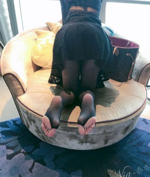 异国女郎巴黎在线观看电影