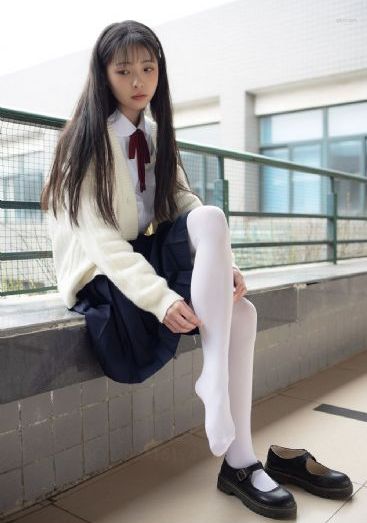 绣榻春